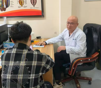 连江县|男科医师高朋磊：守护男性健康，专业男科诊疗